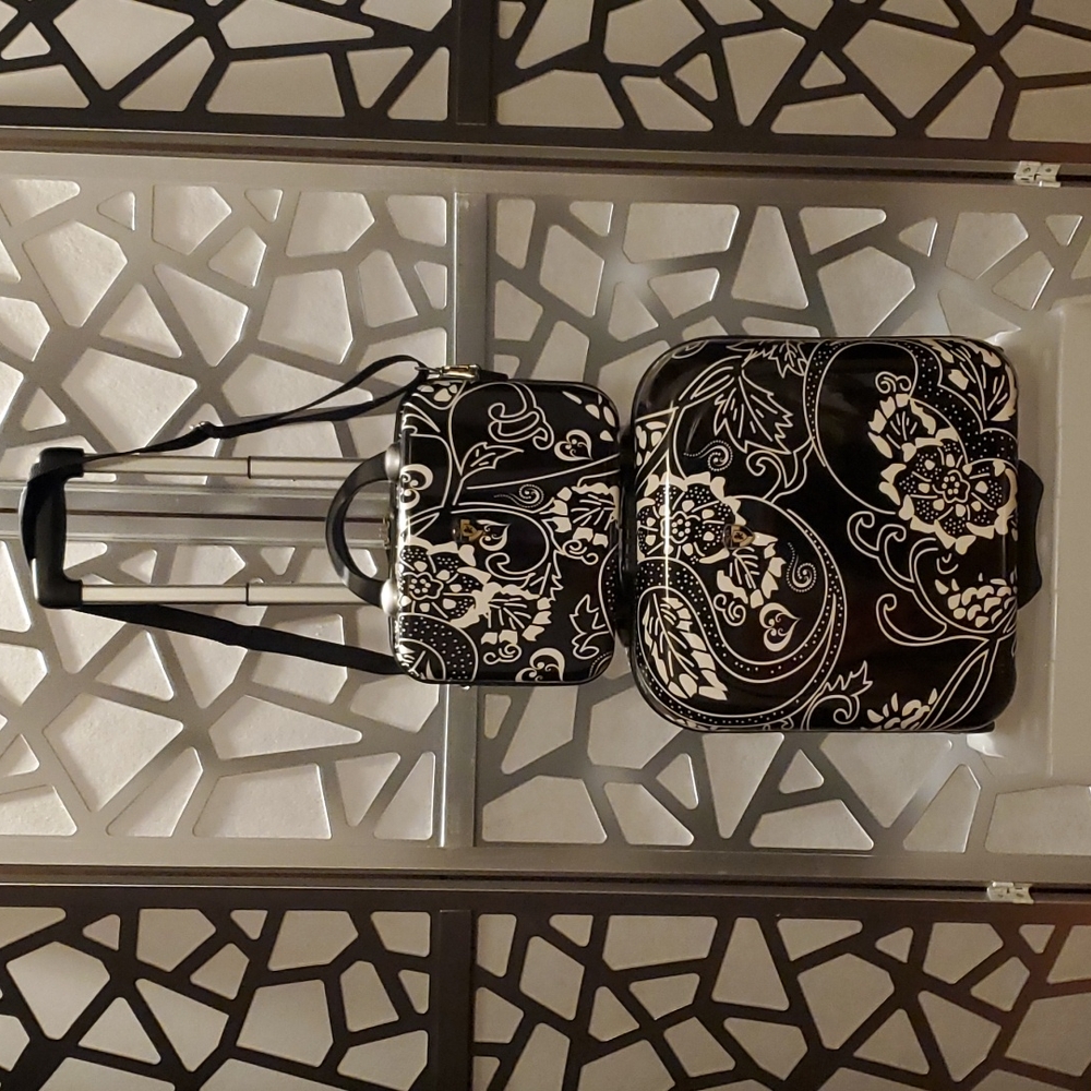 Heys Hardside 2-Piece Luggage Set with Jewelry Roll